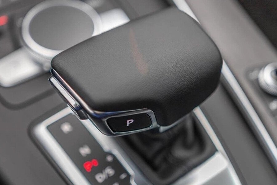 Audi A4 Sedan - Hình 16