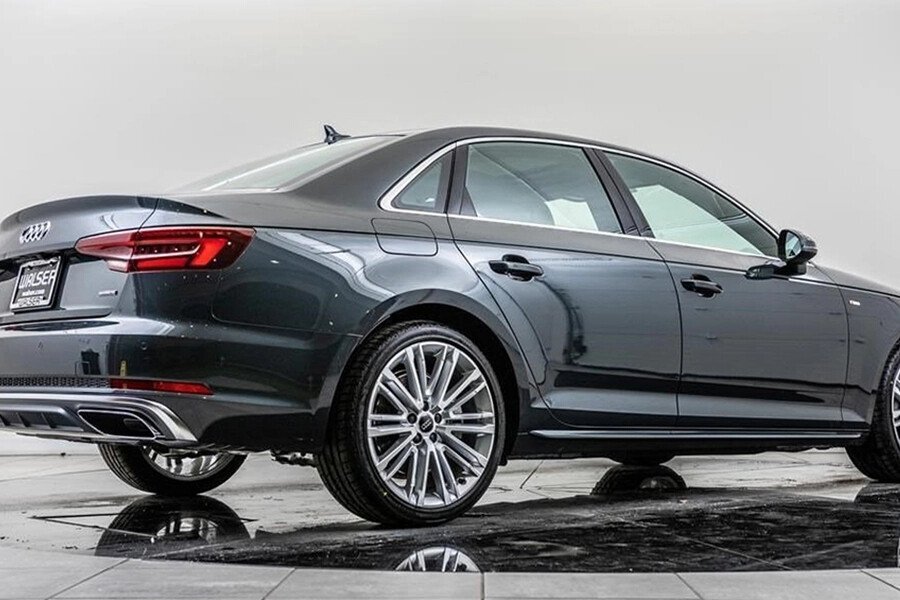 Audi A4 Sedan - Hình 7