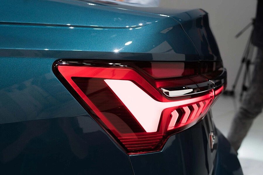 Audi A6 Sedan - Hình 11