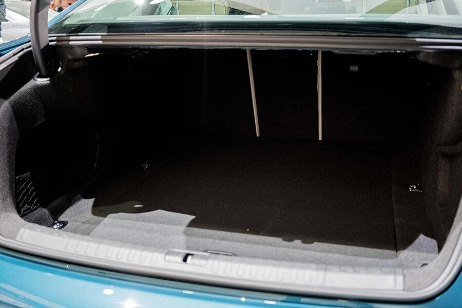 Audi A6 Sedan - Hình 19