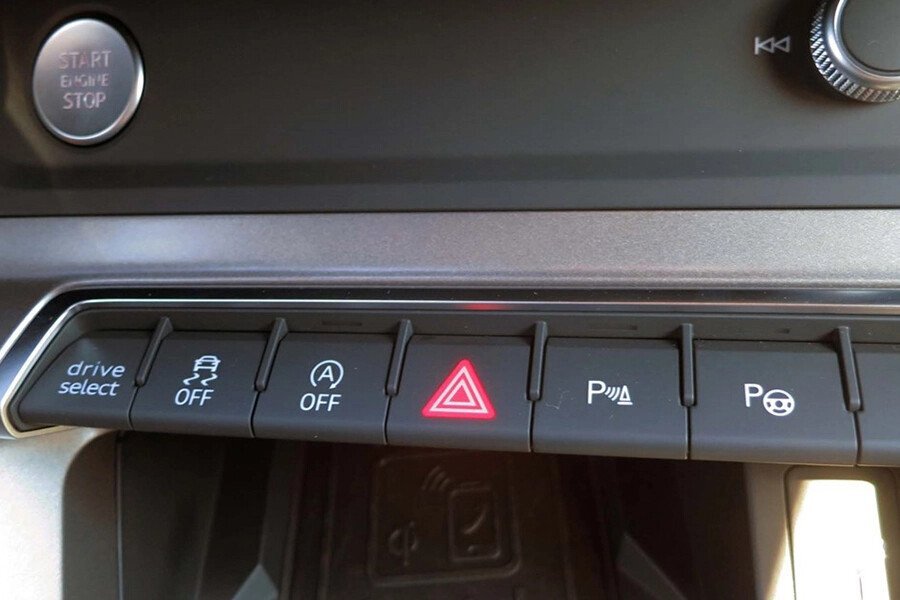 Audi Q3 SUV - Hình 12 Audi Q3 SUV - Hình 12