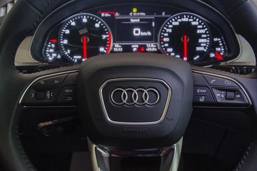 Audi Q7 SUV - Hình 12