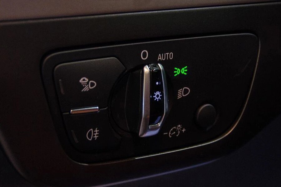 Audi Q7 SUV - Hình 17