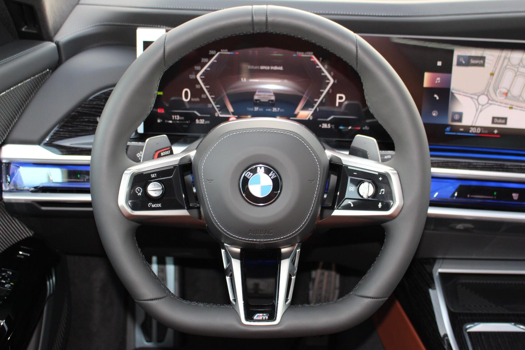 BMW 740Li Pure Excellence - Hình 14