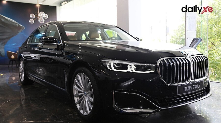 BMW 740Li Pure Excellence - Hình 1