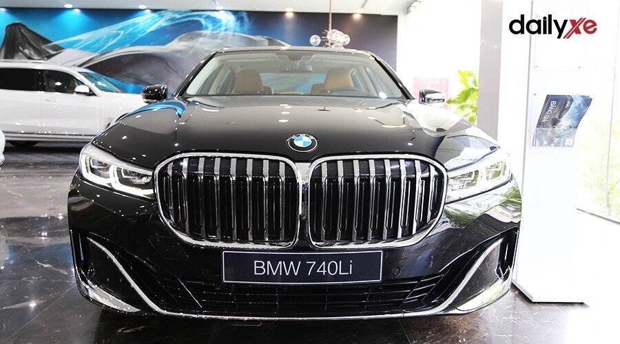 BMW 740Li Pure Excellence - Hình 3