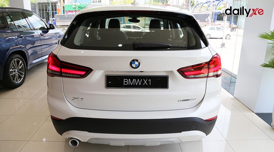 BMW X1 sDrive18i xLine - Hình 17