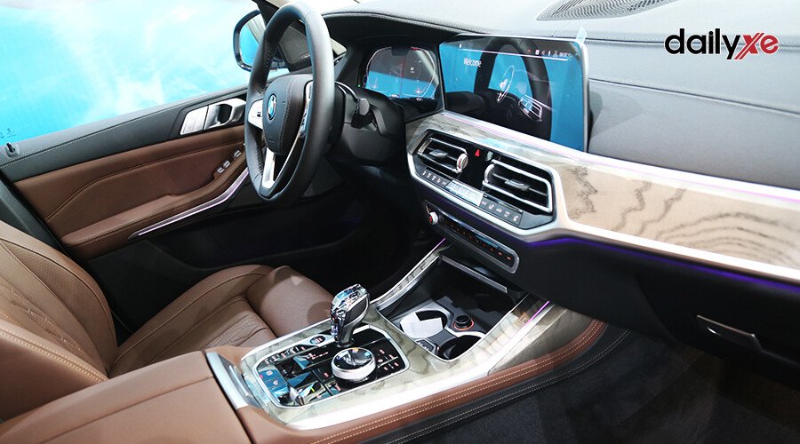 BMW X7 xDrive40i Pure Excellence - Hình 11
