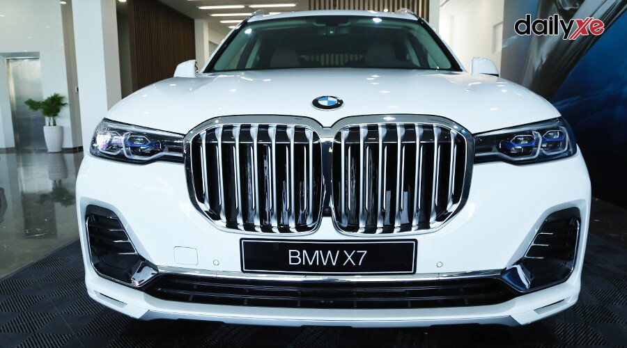 BMW X7 xDrive40i Pure Excellence - Hình 3