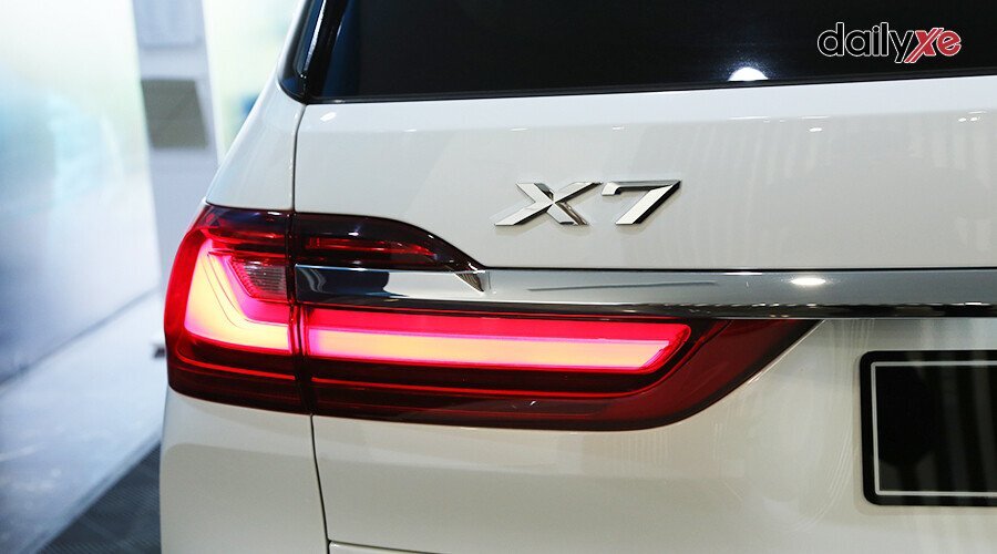 BMW X7 xDrive40i Pure Excellence - Hình 8