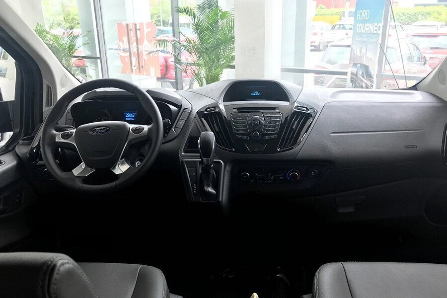 Ford Tourneo Sport (Máy xăng) - Hình 15