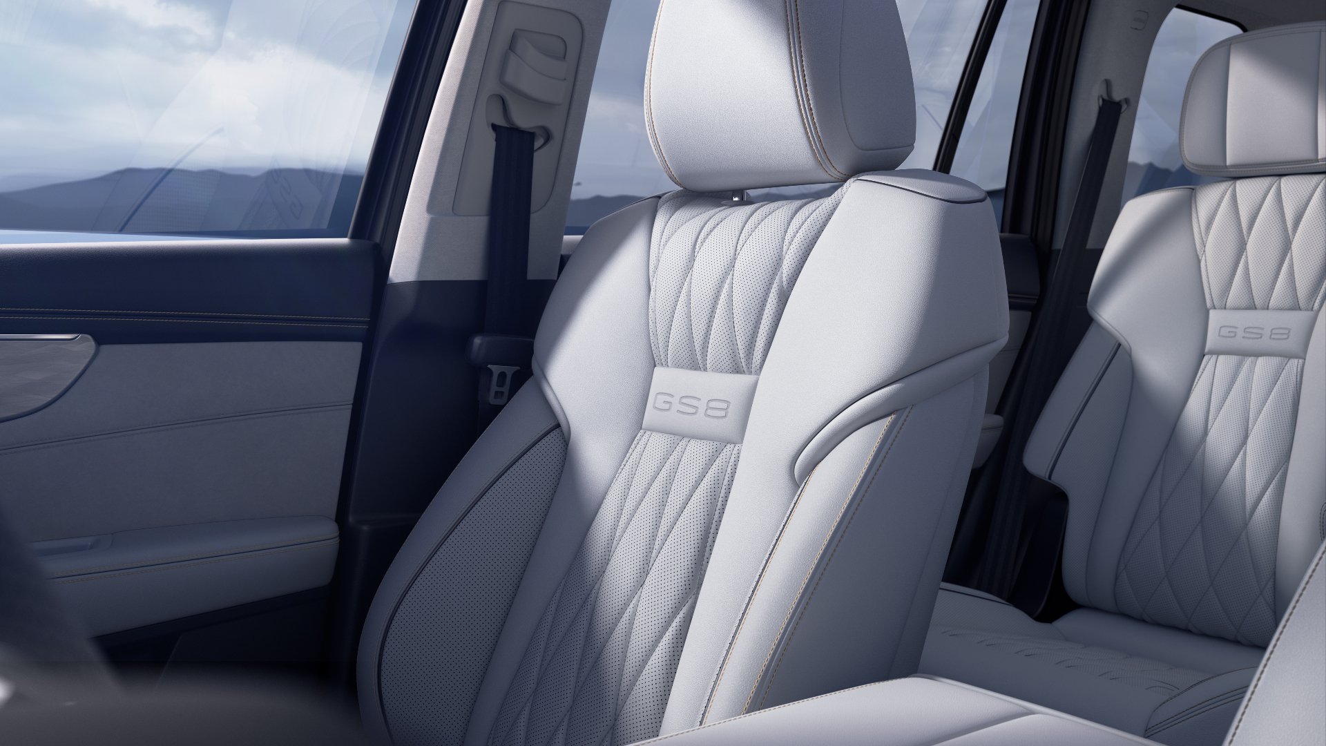 Hệ thống ghế ngồi trên All-New GS8 được bọc da cao cấp mềm mại, mang lại sự thoải mái tối đa cho hành khách.
