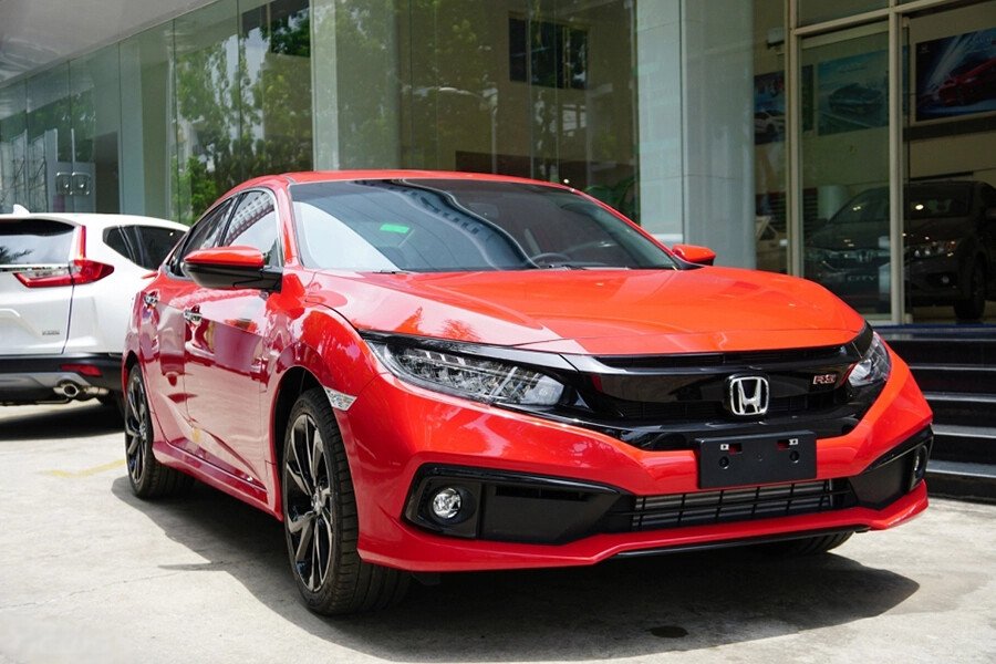 Honda Civic 1.8L E 2021 - Hình 1