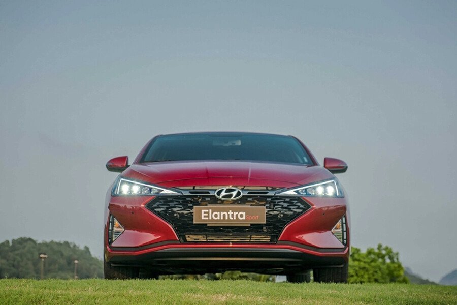 Hyundai Elantra Sport 1.6 T-GDI 2020 - Hình 3