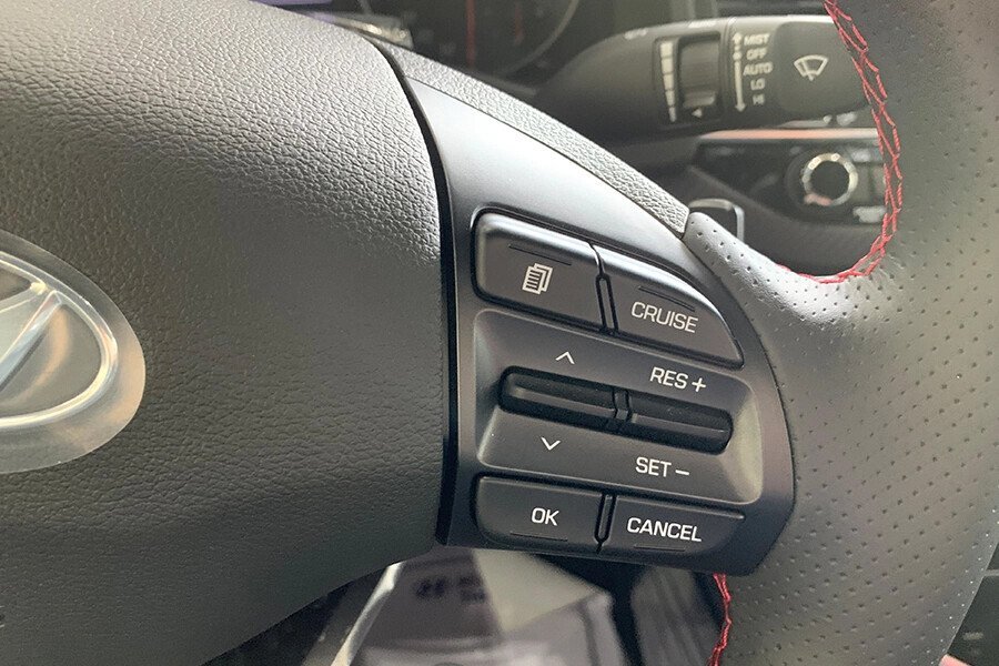 Hyundai Elantra Sport 1.6 T-GDI 2020 - Hình 33