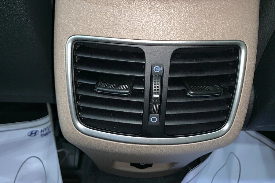 Hyundai Tucson 2.0 Tiêu Chuẩn 2020 - Hình 24
