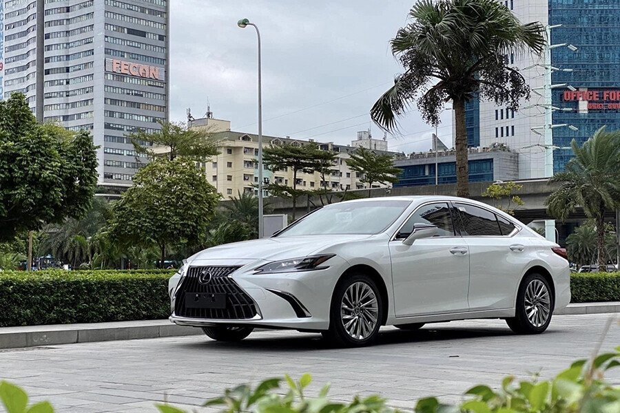 Lexus ES 2023 Giá Lăn Bánh Đánh Giá Thông Số