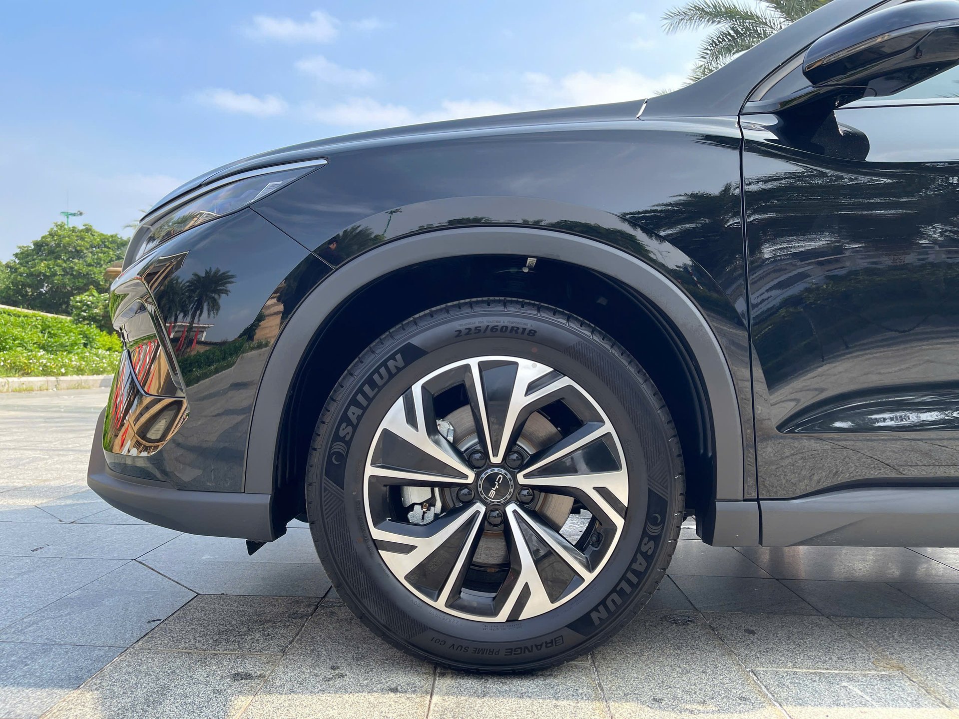 Thiết kế mâm xe BYD Sealion 5 hợp kim đa chấu