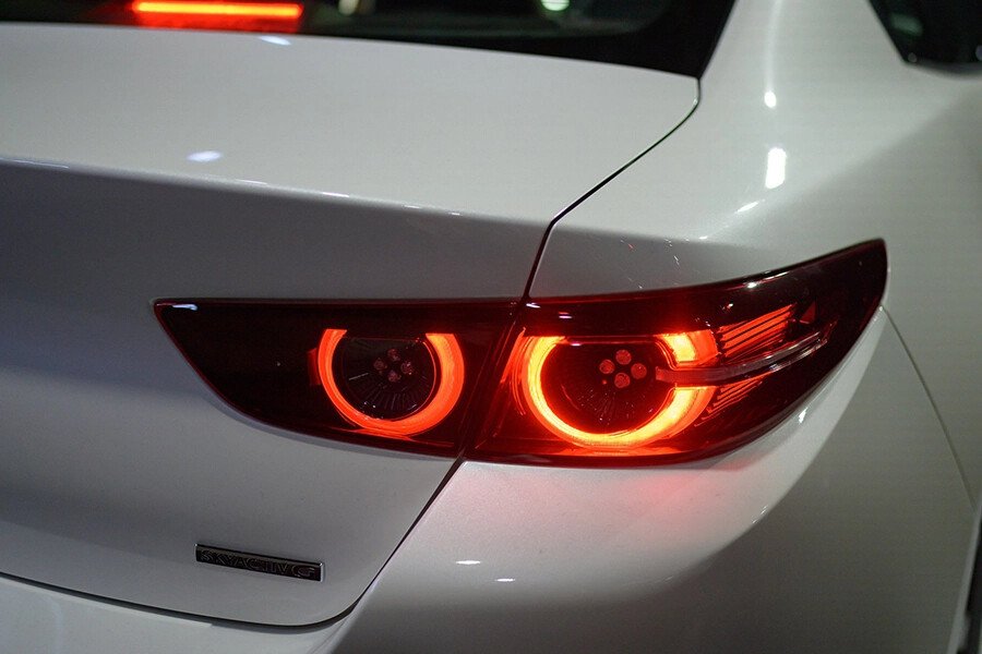 Mazda 3 Deluxe 2022 - Hình 8