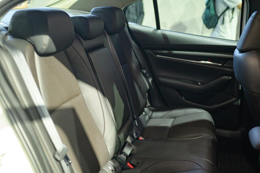 Mazda 3 Luxury 2026 - Hình 19