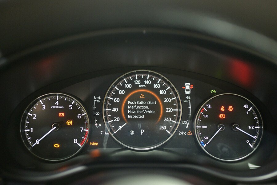 Mazda 3 Signature Luxury 2025 - Hình 13 Mazda 3 Signature Luxury 2025 - Hình 13