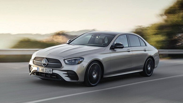 Mercedes-Benz E200 Exclusive - Hình 1