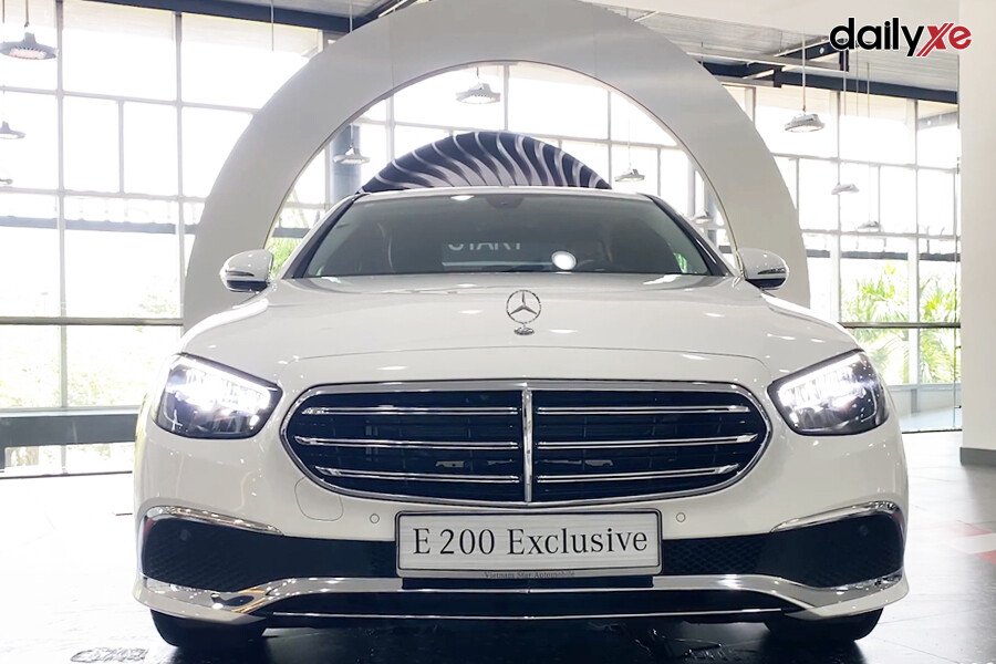 Mercedes-Benz E200 Exclusive 2021 - Hình 5