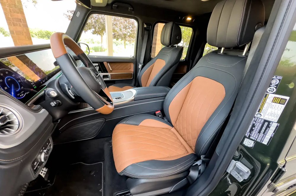 Ghế trước xe Mercedes-Benz G 580 EQ