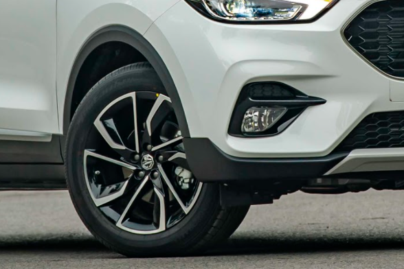 MG ZS 1.5 2WD Luxry - Hình 9