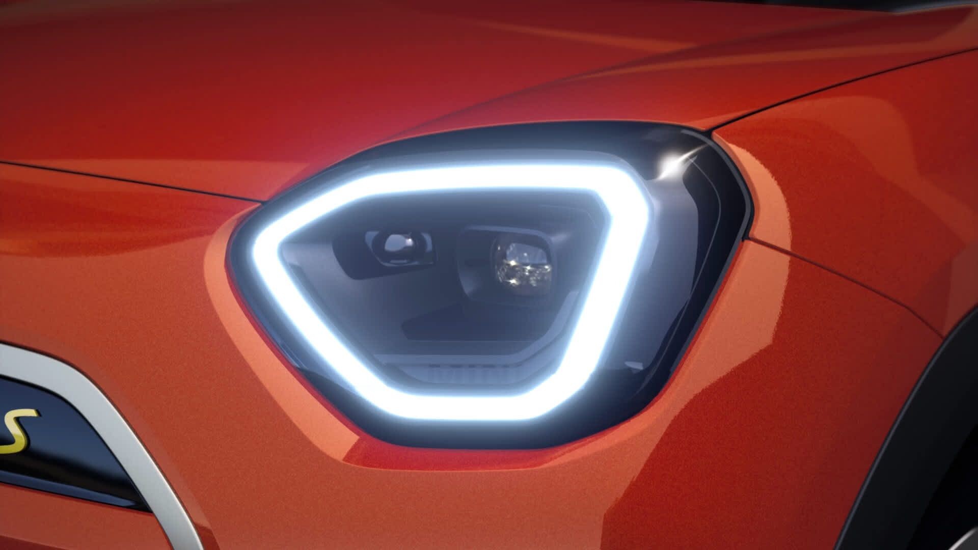 Cụm đèn chiếu sáng phía trước sử dụng công nghệ LED