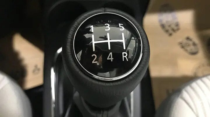 Mitsubishi Mirage MT - Hình 15 Mitsubishi Mirage MT - Hình 15