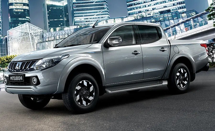 Mitsubishi Triton 4x2 MT - Hình 1 Mitsubishi Triton 4x2 MT - Hình 1