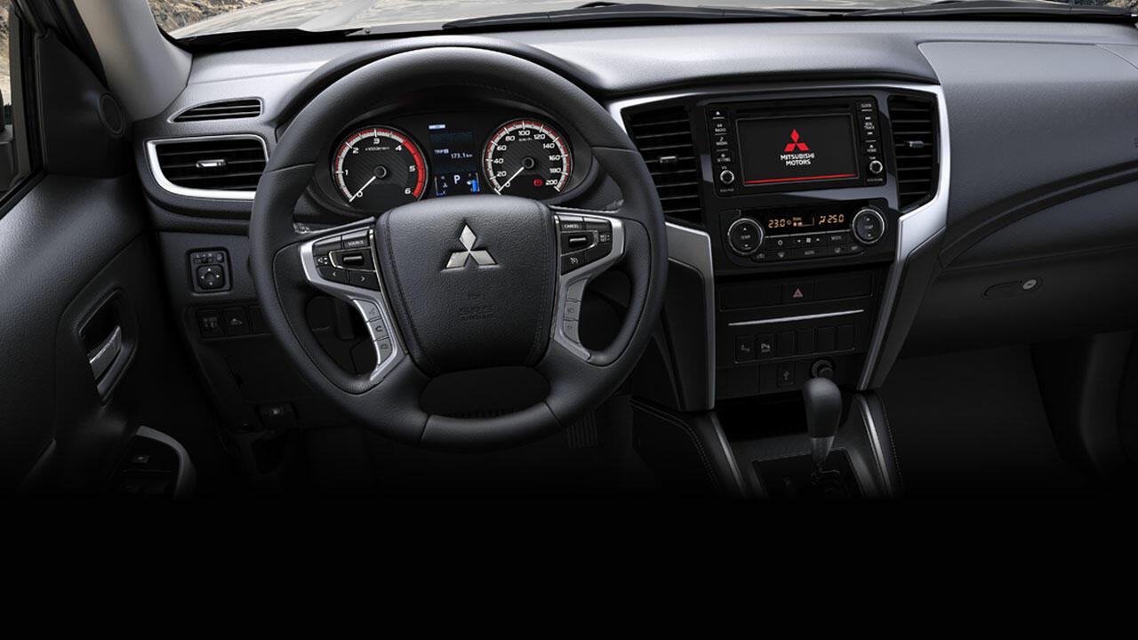 Mitsubishi Triton 4x4 AT Mivec Premium 2020 - Hình 17