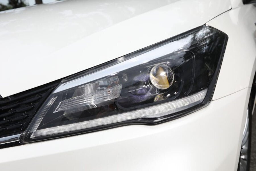 Cụm đèn trước áp dụng công nghệ LED