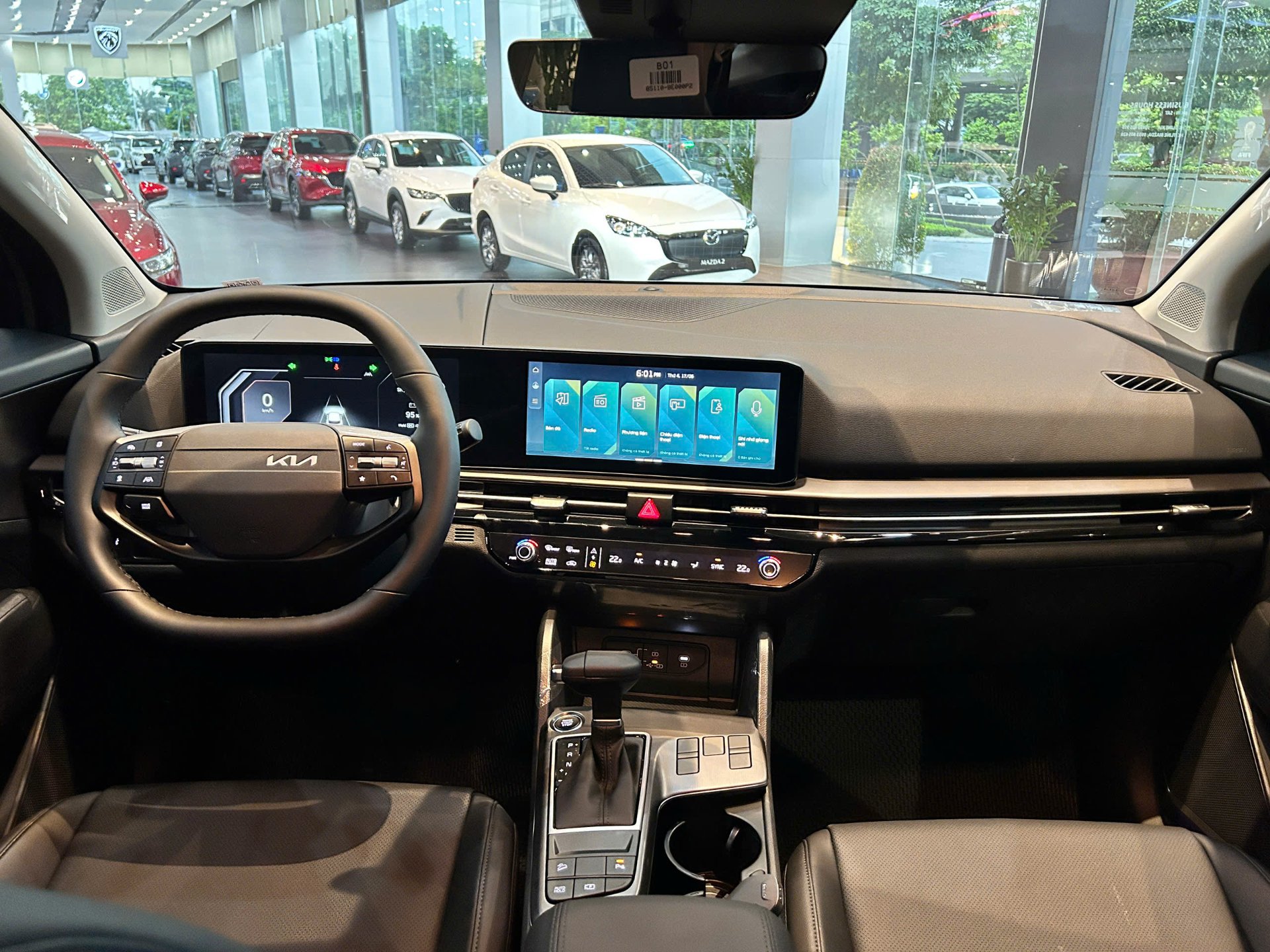 Không gian khoang lái của mẫu xe New KIA Sportage 2.0G Luxury được bố trí vô cùng khoa học, hướng tới người lái với các vật liệu cao cấp mang lại sự sang trọng.