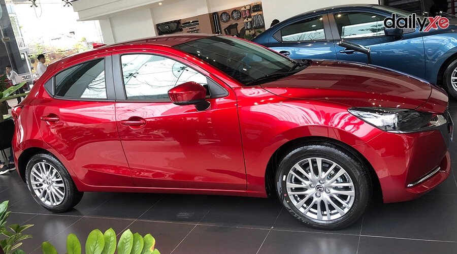 New Mazda2 1.5 Sport Premium - Hình 2