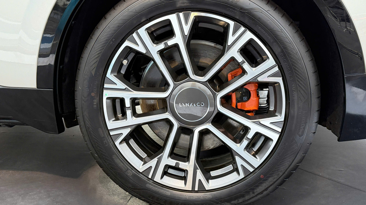 Trang bị mâm xe nổi bật