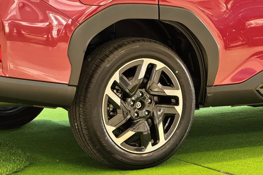 Sở hữu bộ la-zăng thiết kế hoàn toàn mới