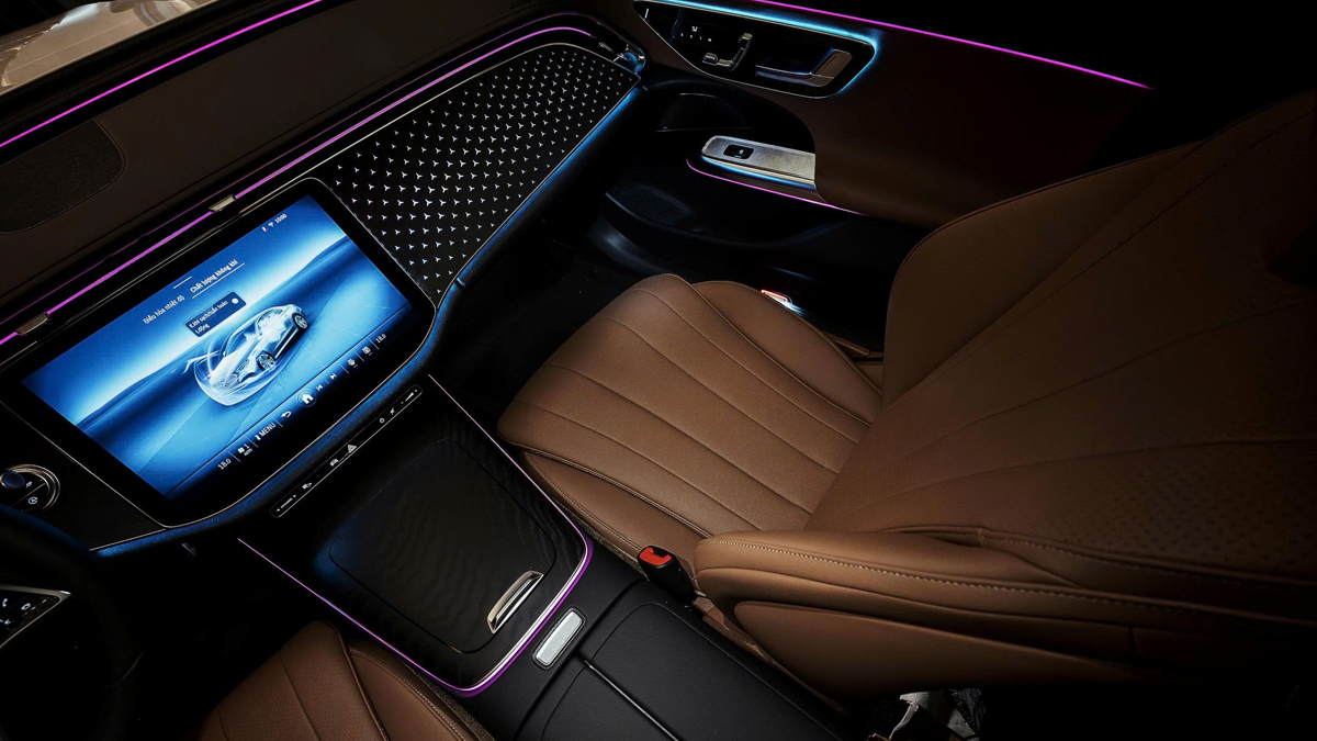 Sở hữu hệ thống màn hình MBUX Superscreen