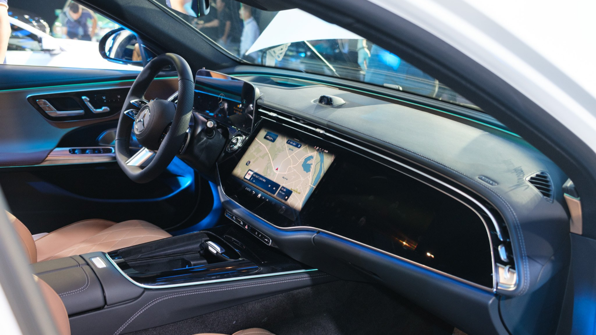 Khoang nội thất tiện nghi