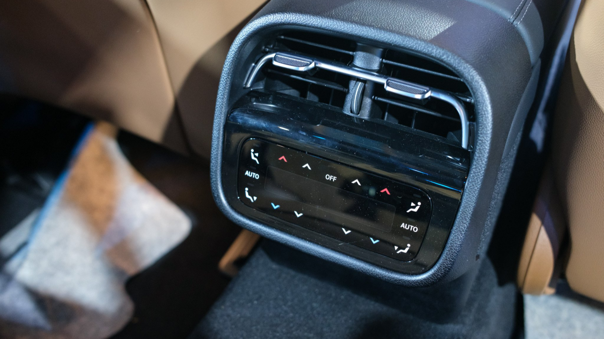 Điều hòa tự động 4 vùng độc lập