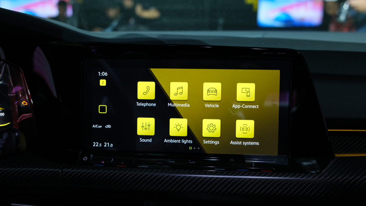 Màn hình giải trí trung tâm 10 inch