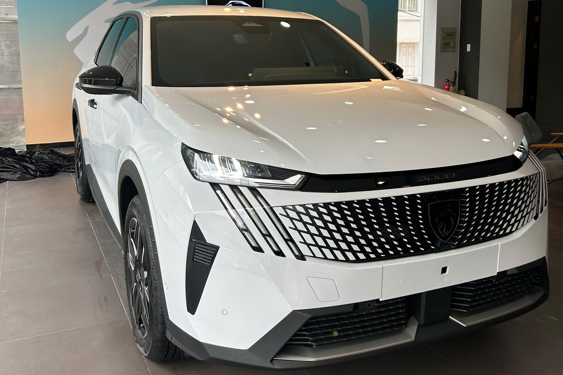 Thiết kế ngoại thất lai coupe độc đáo của Peugeot 3008 thế hệ mới
