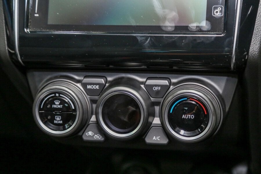 Suzuki Swift GLX - Hình 17