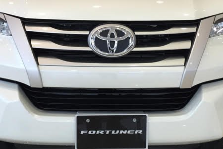 Toyota Fortuner 2.4 4x2 AT 2018 - Hình 20