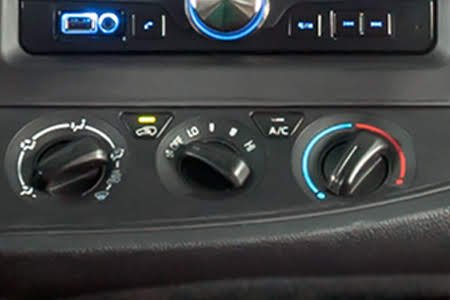 Toyota Innova 2.0E 2018 - Hình 30