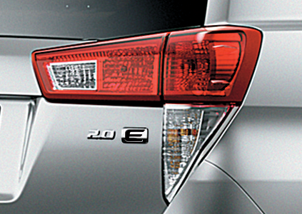 Toyota Innova 2.0V 2018 - Hình 23