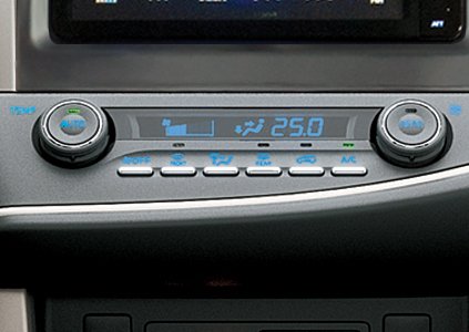 Toyota Innova 2.0V 2018 - Hình 31