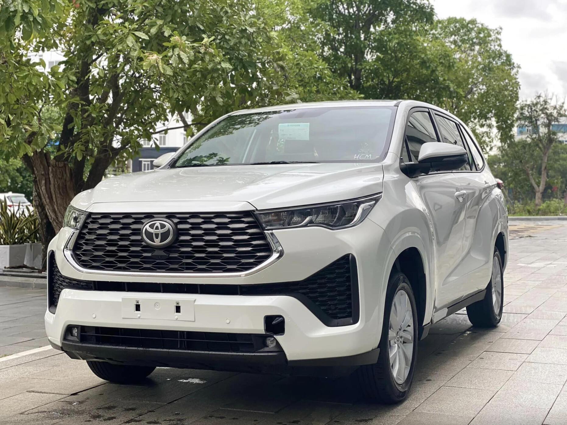 Động cơ Innova Cross 2.0V